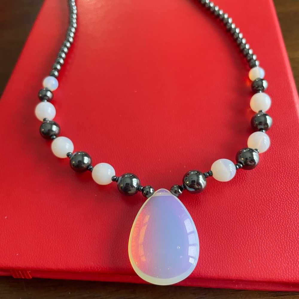 Elegant Cats Eye and Hematite Necklace Mexico